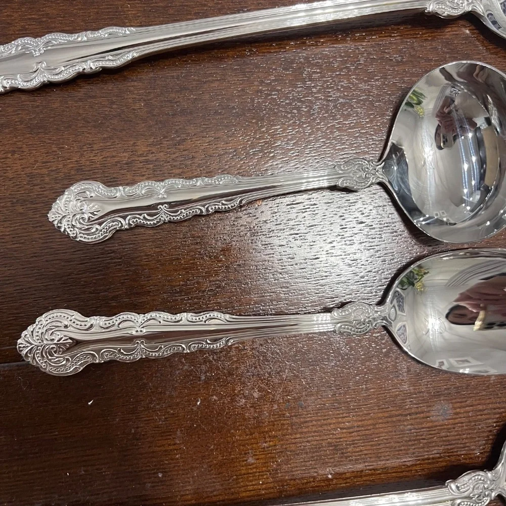 Reed & Barton stainless steel serving utensils set for 6 people, 27 pieces